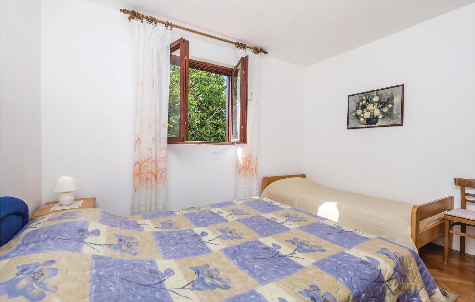 Stunning Apartment In Barbat-Rab With Wifi Barbat na Rabu Buitenkant foto