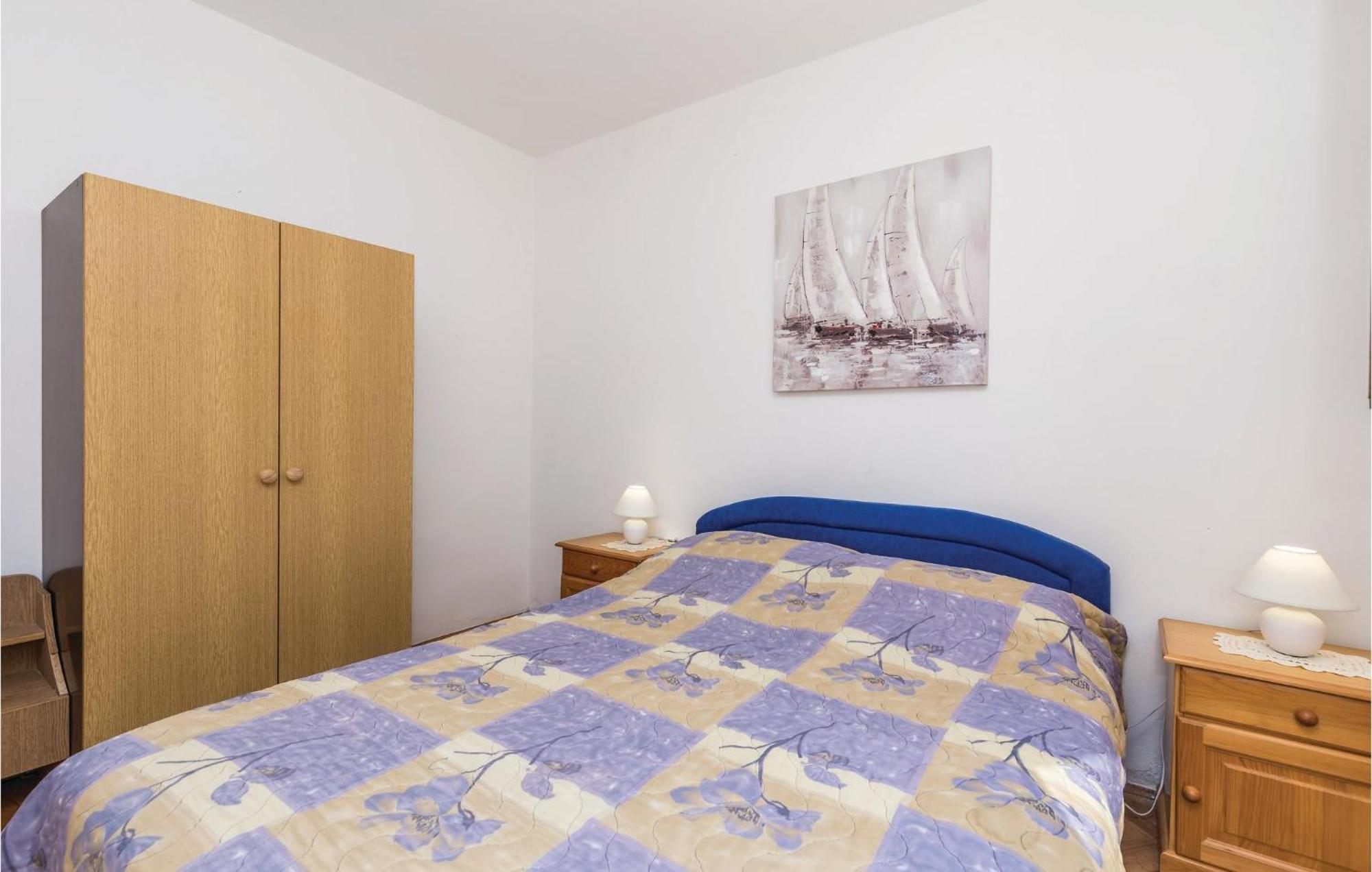 Stunning Apartment In Barbat-Rab With Wifi Barbat na Rabu Buitenkant foto