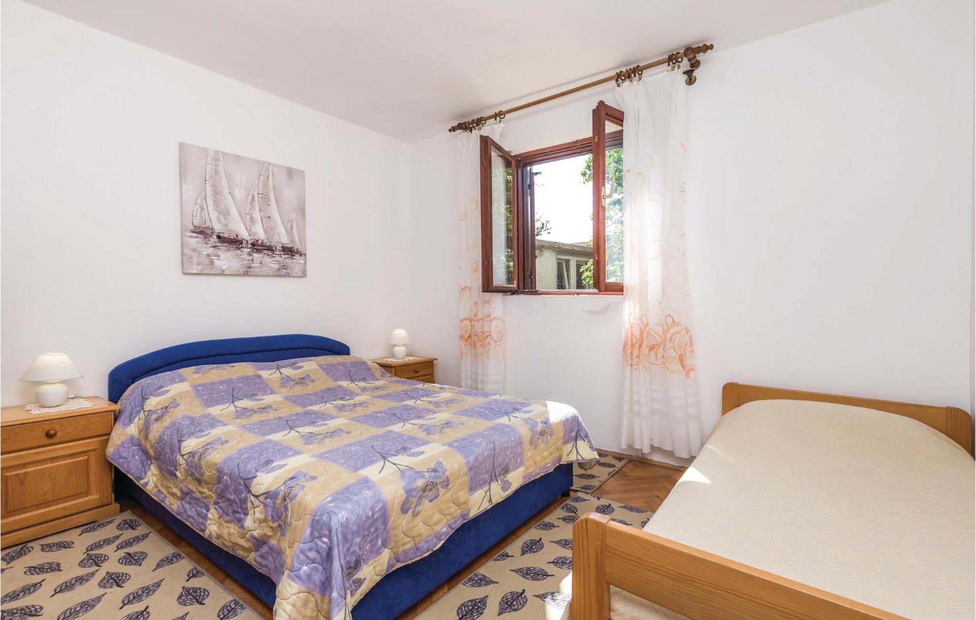Stunning Apartment In Barbat-Rab With Wifi Barbat na Rabu Buitenkant foto